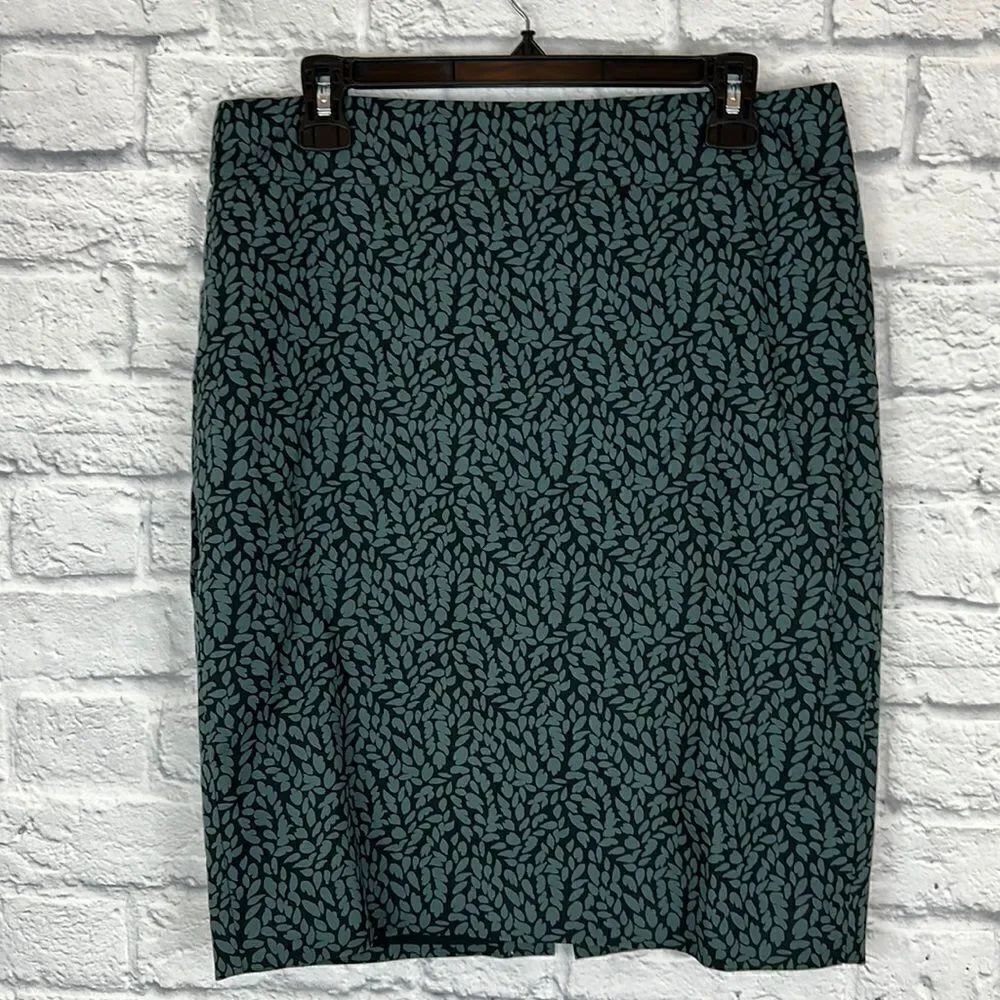 Loft Black and Green Leaf Pencil Skirt Size 8